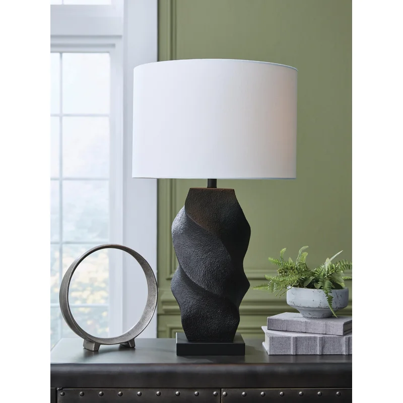 Amillion Poly Table Lamp (1/CN)