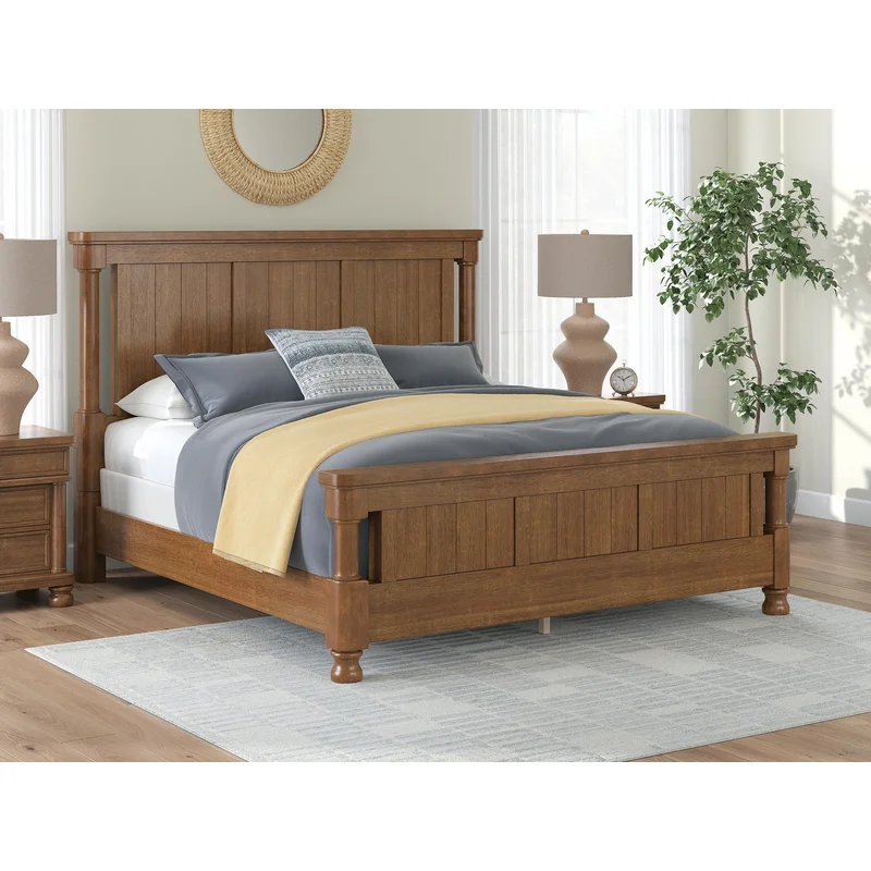 Rowlenstown King Poster Bed
