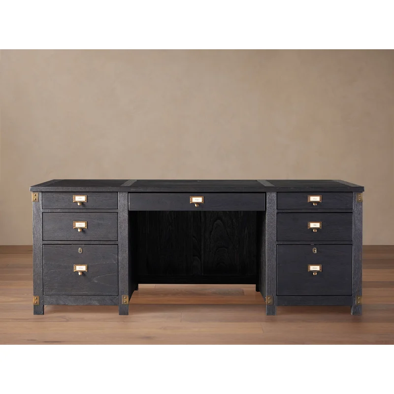 Telegraph Executive Desk