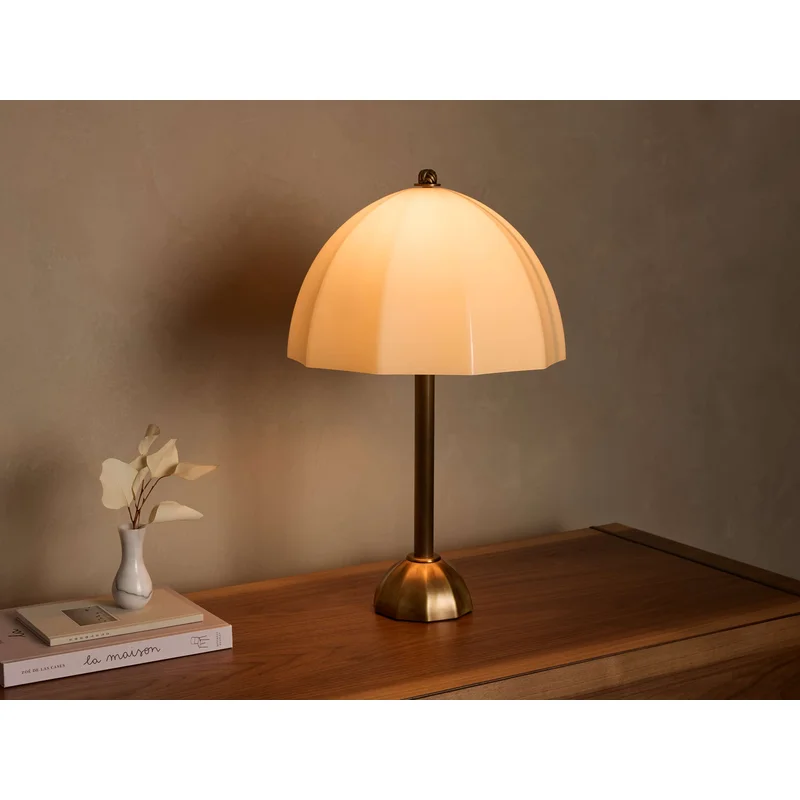 Agnes Table Lamp