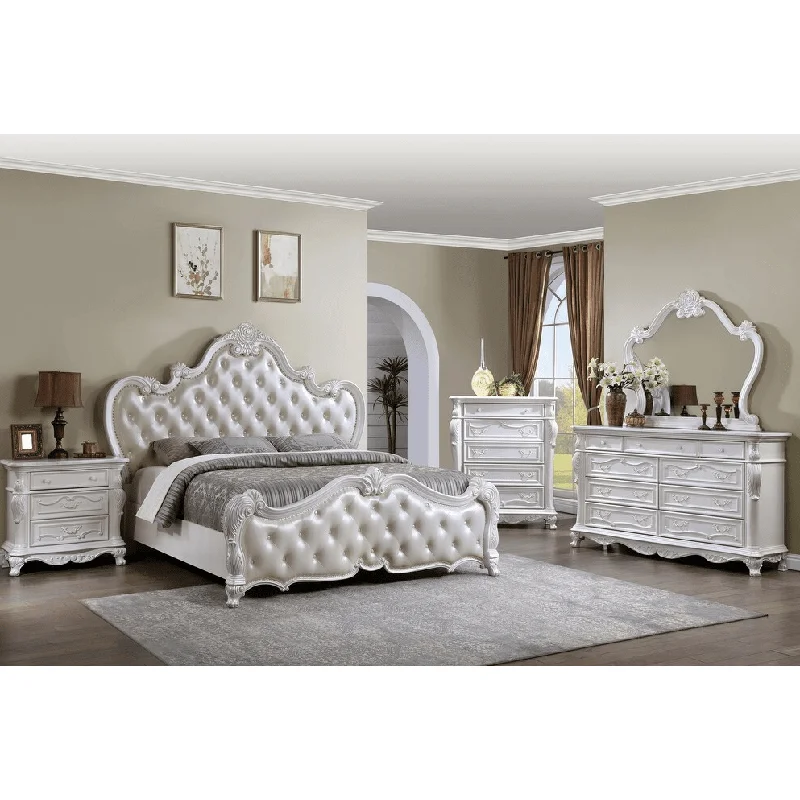 Ventresca Traditional King Bedroom Set in Pearl White