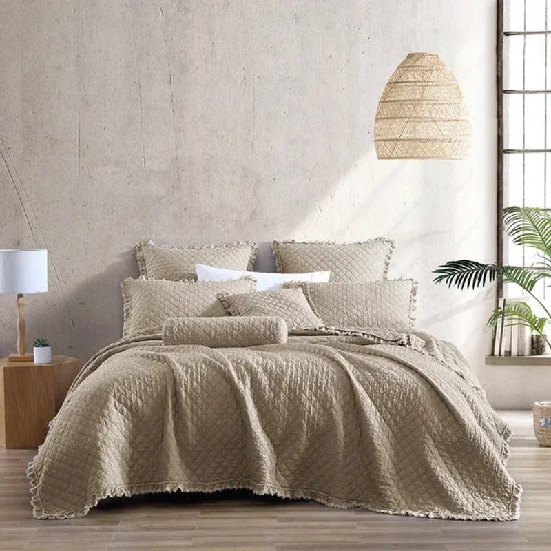 Vanburen Microfiber Reversible Quilt Set full/queen